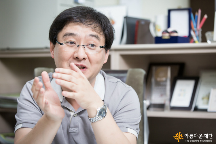 이른둥이와 함께 한 10년, 보편적 복지를 돌아보다 _ 다솜이작은숨결살리기 남기철 전문위원 인터뷰 썸네일 이미지