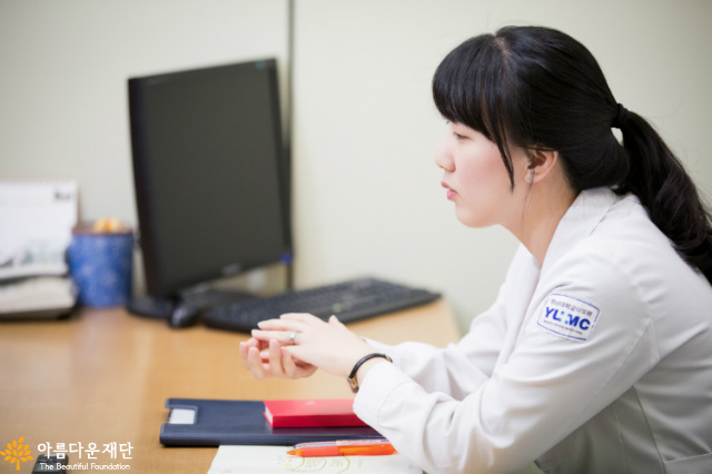 이른둥이와 부모의 심정으로_영남대학교병원 김재영 의료사회복지사 썸네일 이미지