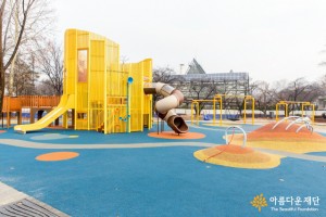 [무장애통합놀이터] 꿈틀꿈틀놀이터 OPEN 썸네일 이미지