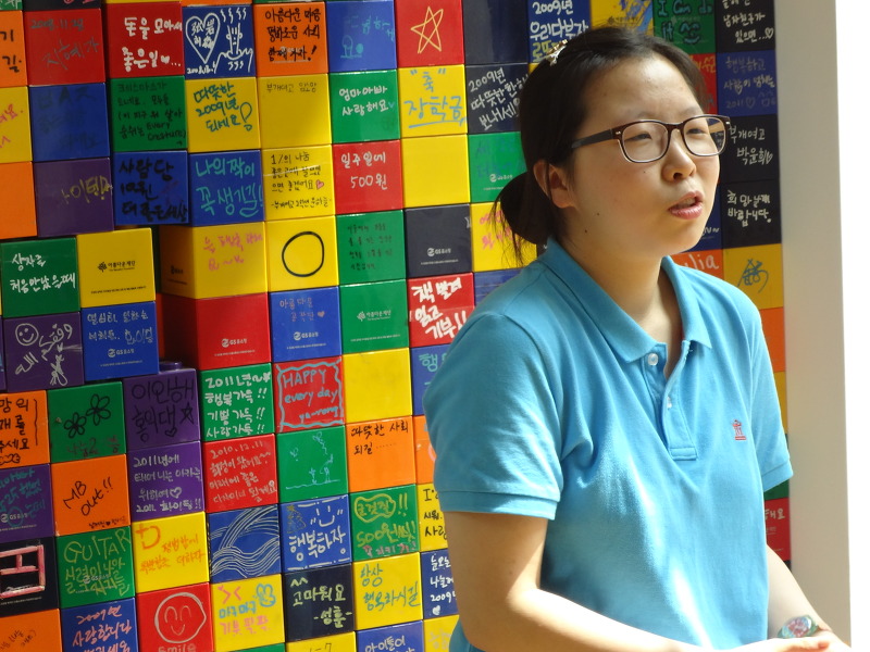 [청소년나눔토크] 못쓰는 학용품 모아 딴 나라 친구들과 나눴어요 – HOPEN 임주원 썸네일 이미지