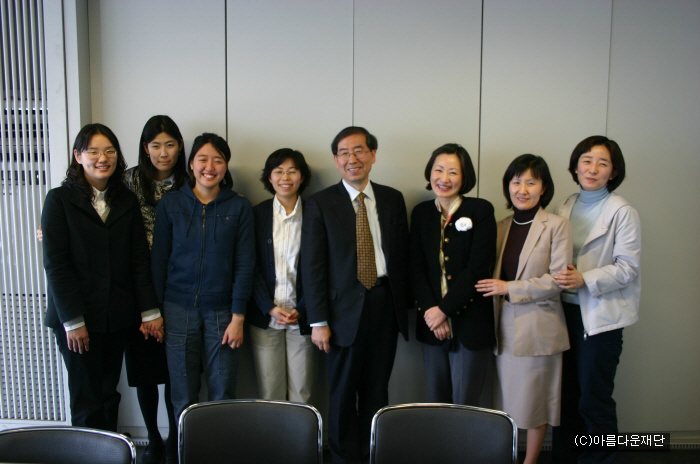 아이들의 맘속의 빛이 되길 바라는 ‘하라기금’ 썸네일 이미지