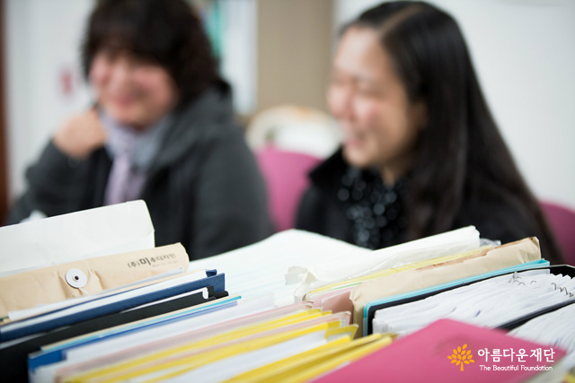 한부모 여성가장으로 산다는 것 – 한부모 여성가장 건강권 지원사업 썸네일 이미지