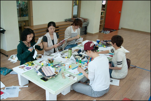 [2012변시이야기] 민중의집 : 사람을 빌려준다구요? 썸네일 이미지