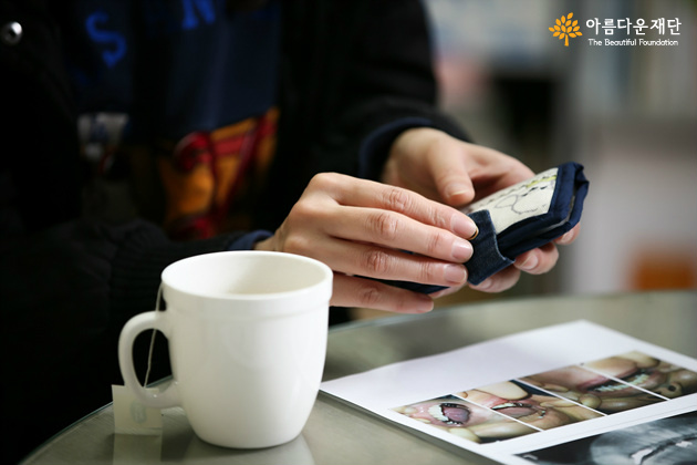 웃음이 피어나면 삶이 살아난다 – 저소득 근로자 치과치료 지원사업 썸네일 이미지