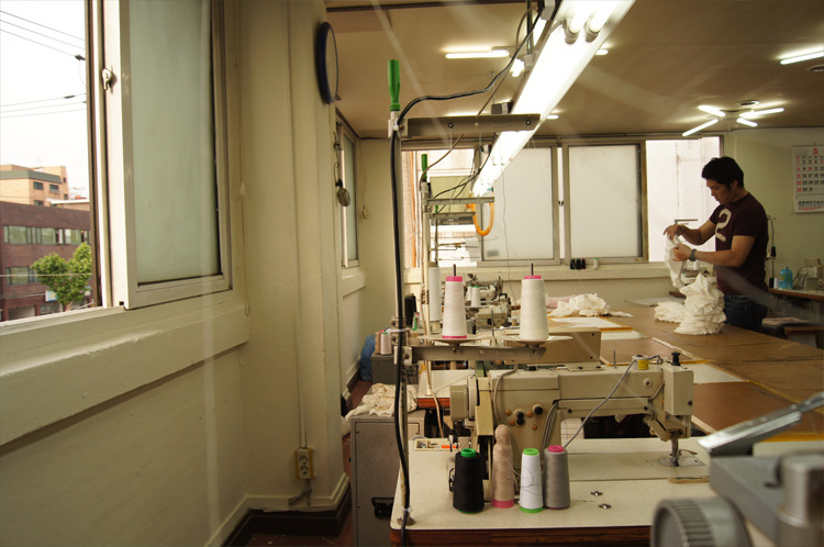 나는 봉제공장 사장이다 썸네일 이미지