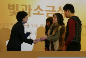 [세상읽기] 비리 밝힌 김영수 소령, 지금은… 썸네일 이미지