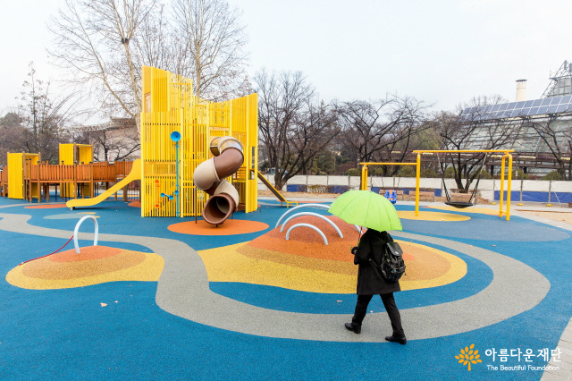 [무장애통합놀이터] 차이가 만들어내는 상상력 ‘참여디자인 워크숍’ 썸네일 이미지
