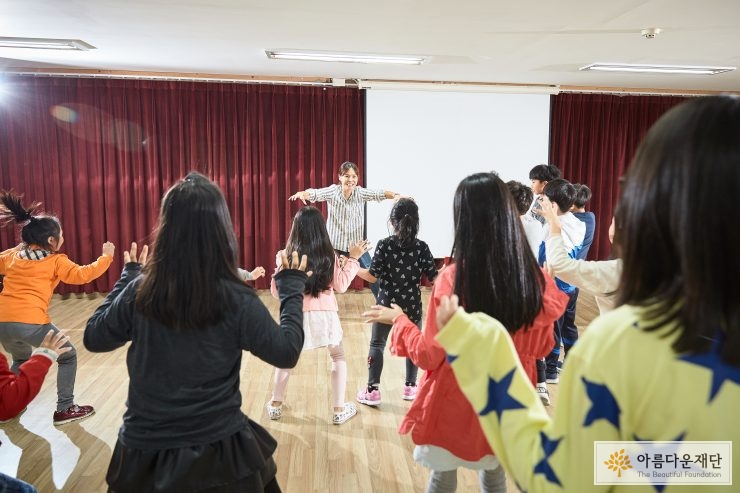 [2016 아동청소년 특기적성활동 지원사업] 참신나는학교 – 참 신나는 뮤지컬과 오케스트라 썸네일 이미지