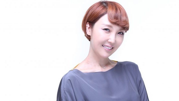 아픈 이들에게 마음의 꽃을 건네다 – 최은경 아나운서 인터뷰 썸네일 이미지