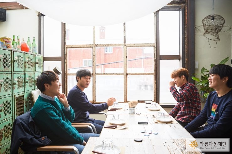 [2016 청소년 자발적 사회문화활동 지원사업] 2년차 프로젝트팀 그룹 인터뷰 : 문화디자인 + 오픈소스 + 우물밖청개구리 썸네일 이미지