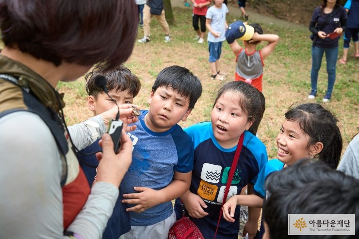 [2017 아동청소년 문화체험활동 지원사업] 숲이 선물한 초록빛 보석상자 – 하늘나는물고기 지역아동센터 문화체험활동 스케치 썸네일 이미지