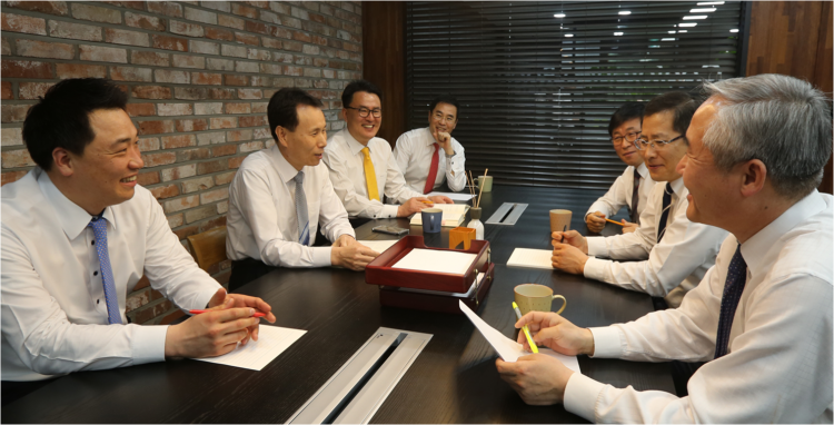 법무법인 엘케이비앤파트너스 – 지역사회를 위한 나눔 썸네일 이미지