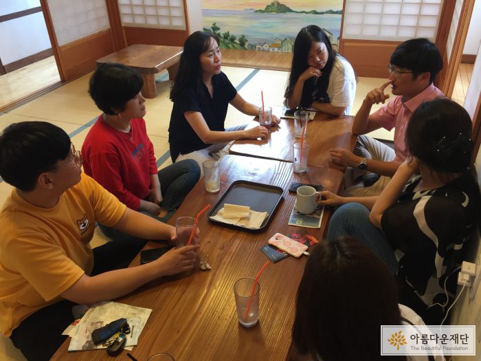 고민을 함께 나누는 나눔교육 반디 파트너 실무자 교육 ② : 군산 청소년자치연구소 방문기 썸네일 이미지