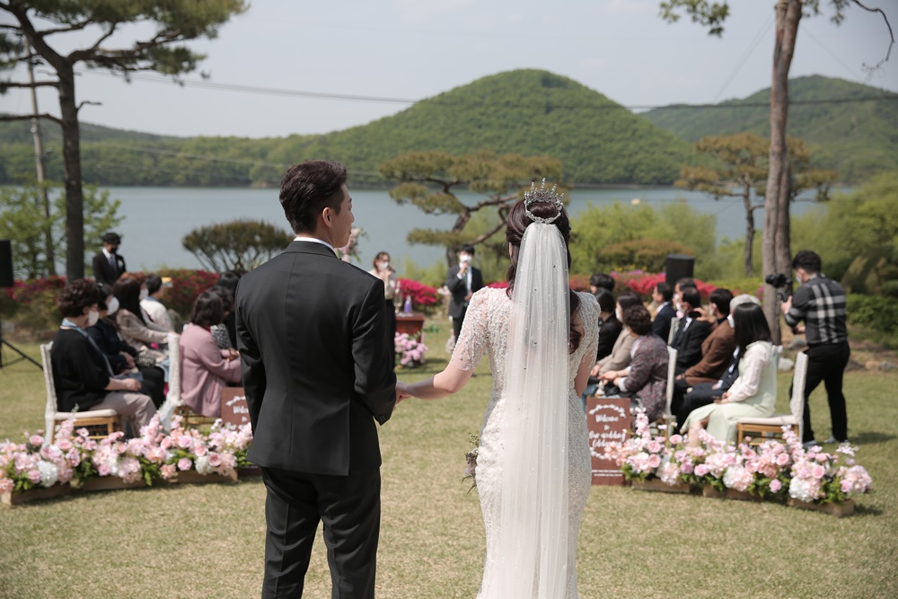 결혼기념 기부, 우리가 지나온 곳들이 조금은 따뜻해지길 썸네일 이미지