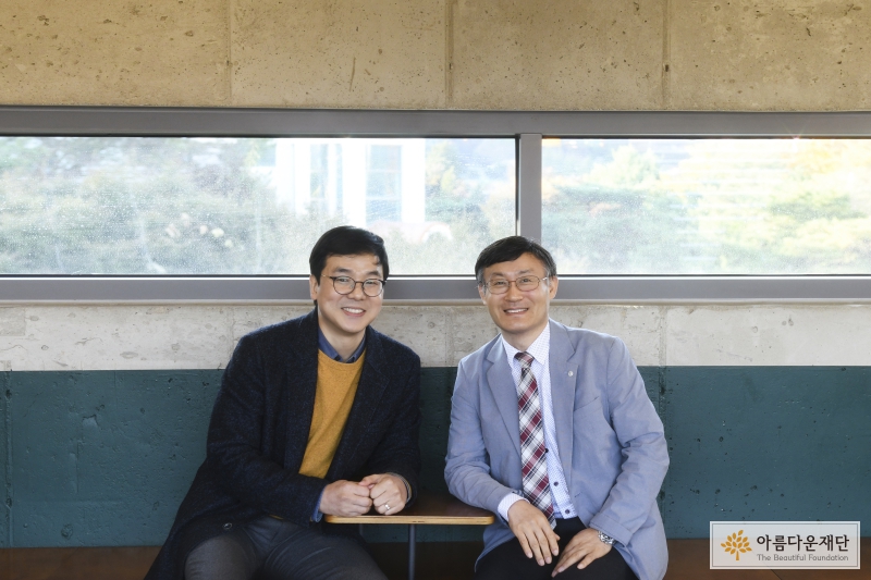 2021 청소년복지시설 퇴소청소년 주거지원사업 자문위원 “조금 느려도 반드시 꽃피우는 청년들을 응원하며” 썸네일 이미지