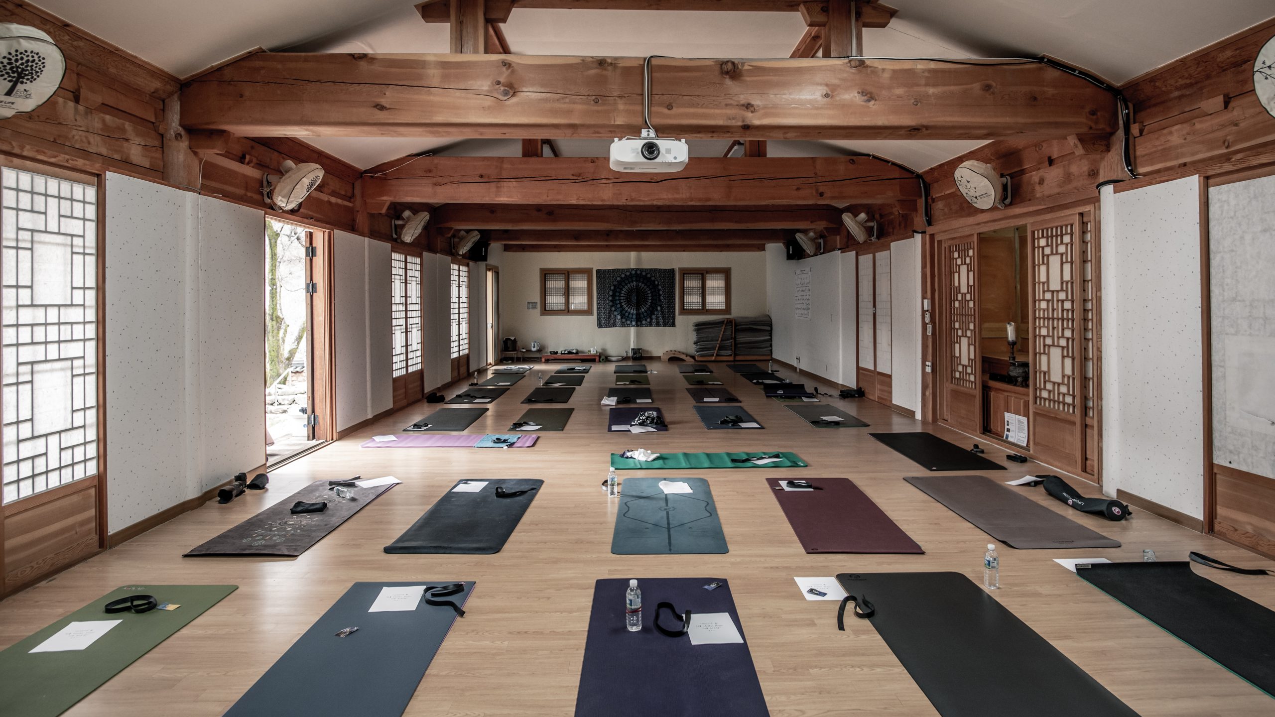 아름다운재단에서 일하는 나, 기부자가 된 이유 – 윤이나 간사의 나눔 이야기 썸네일 이미지