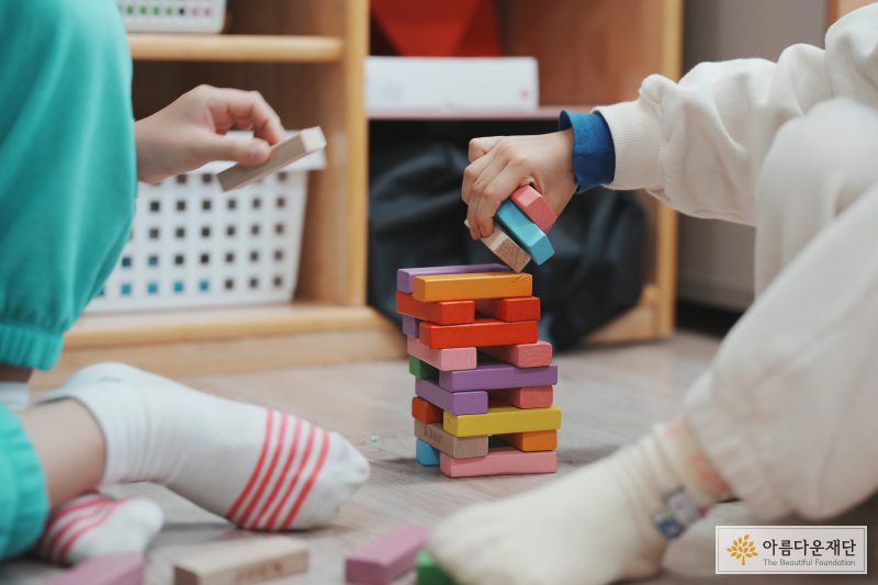 ‘2022 이른둥이 재활치료 지원사업’ 기적보다 아름다운 일생의 행복-이유하, 이준서 이른둥이 이야기 썸네일 이미지