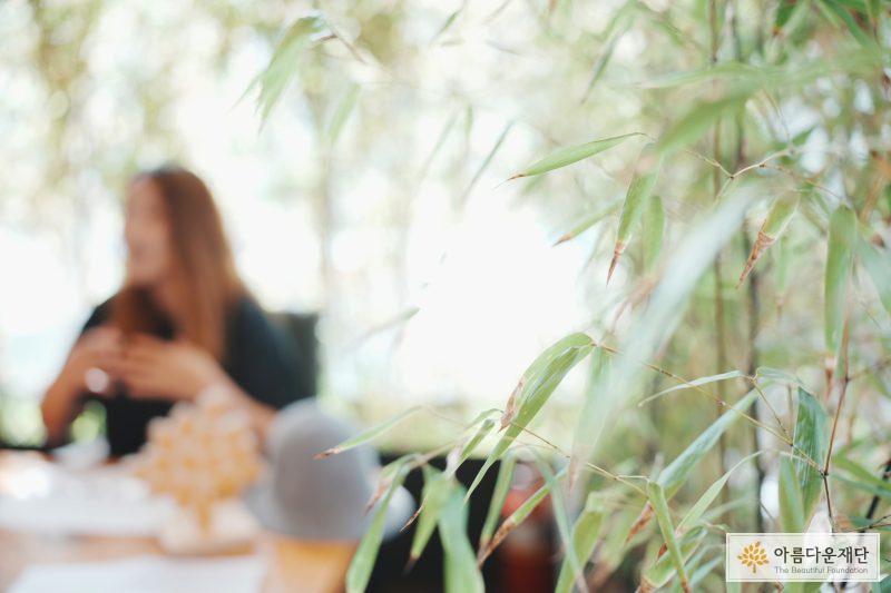 행운을 부르는 무지개처럼 찾아온 ‘맞춤 돌봄’이라는 행복 – 한부모여성가족 아이돌봄 지원사업 썸네일 이미지