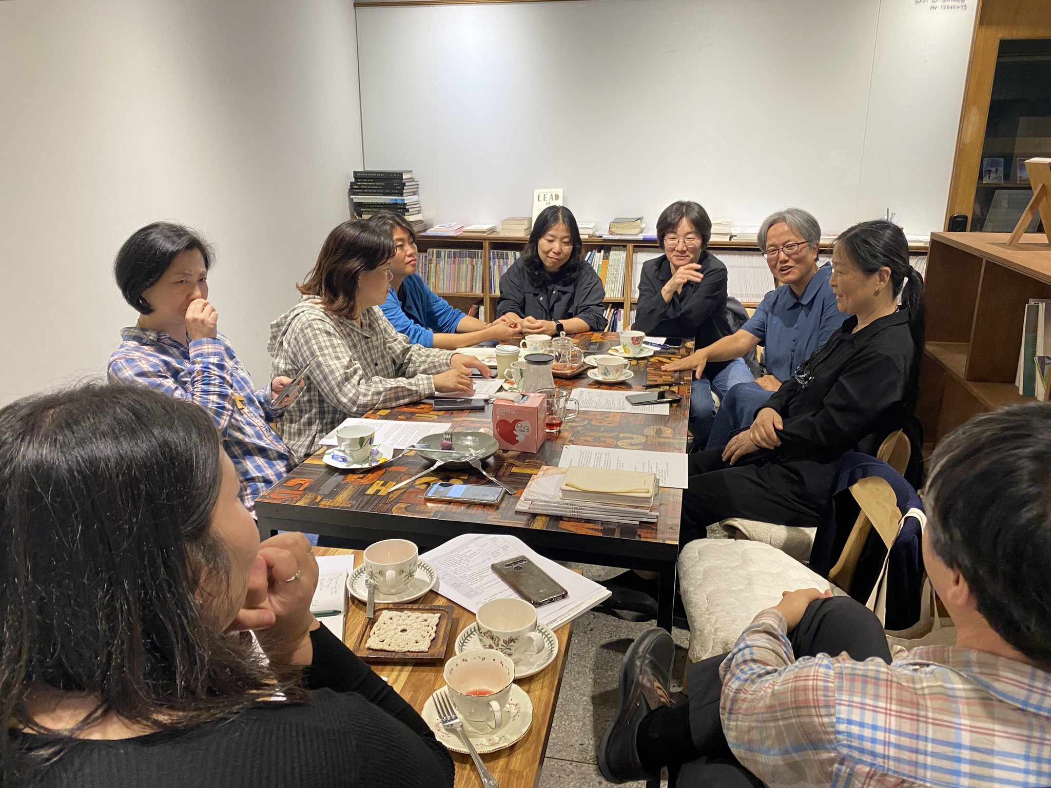 2023 변화의시나리오 스폰서지원사업-[발달장애청년허브 사부작] 배제된 노동 연구 모임 기록 자료집 제작 후기 썸네일 이미지