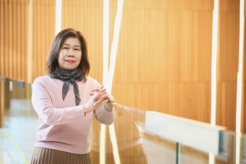 “가정 밖 청소년을 향한 총체적 지원이 필요해요” – 강원도여자중장기청소년쉼터 윤옥현 소장 썸네일 이미지