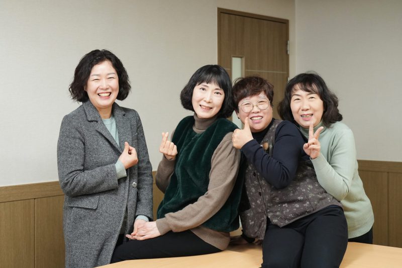 “같이 돌보고, 가치 있게 키우는 일에 보람 느껴요” – 한부모여성가족 아이돌봄 지원사업 새봄선생님 썸네일 이미지