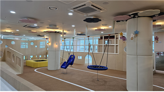 꿈틀꿈틀놀이터 이후 10년, 우리 사회는 어떻게 변했을까요? – 무장애 놀이터 지원사업 썸네일 이미지