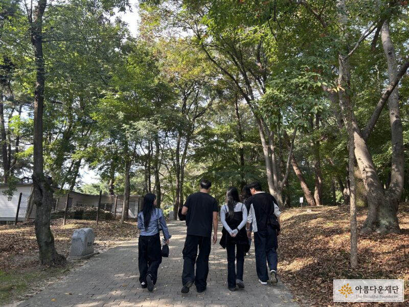 세월이 만드는 깊이, 관계가 자라는 시간 썸네일 이미지