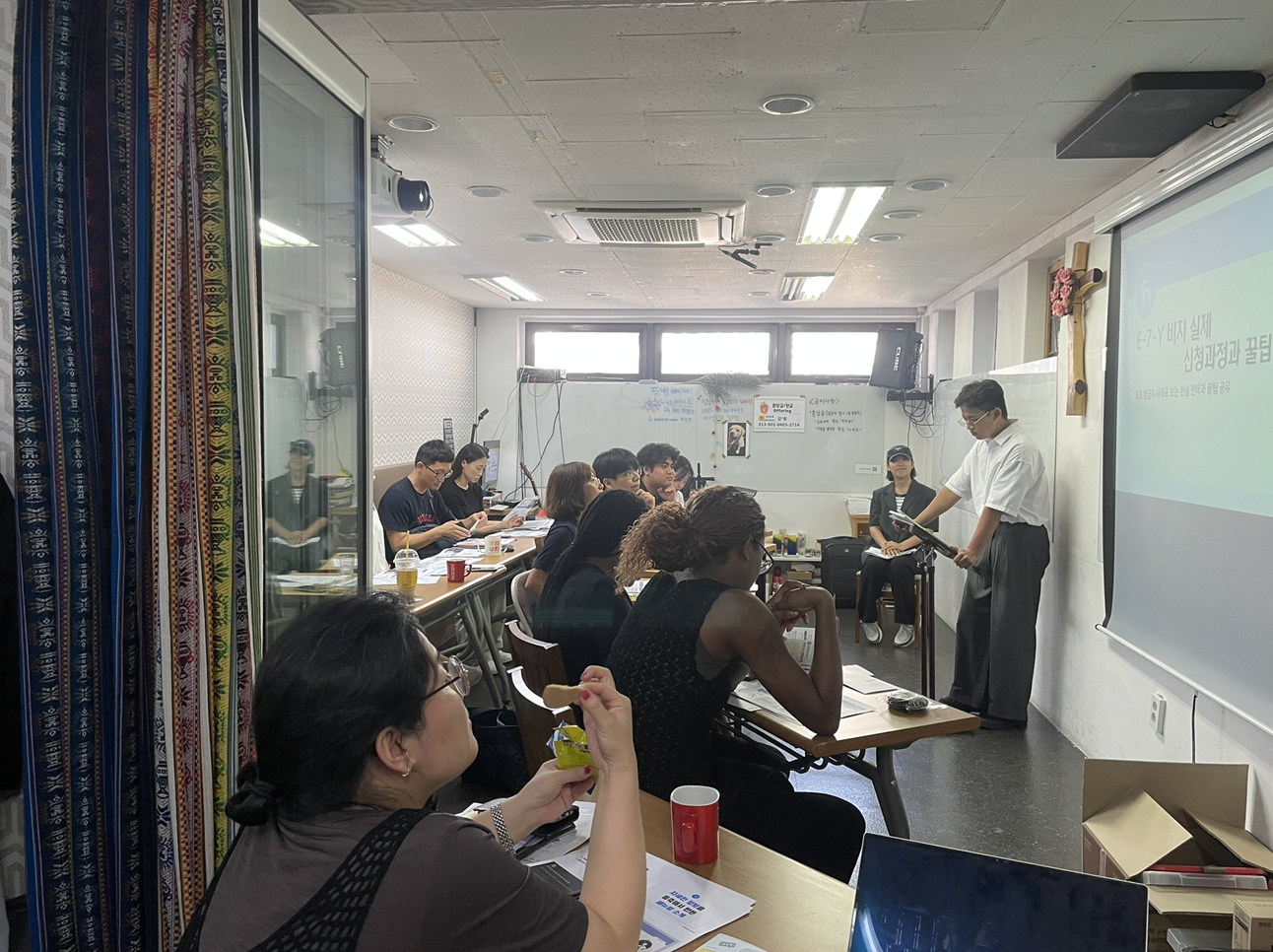 이주배경 청소년의 ‘노동할 권리’ 썸네일 이미지