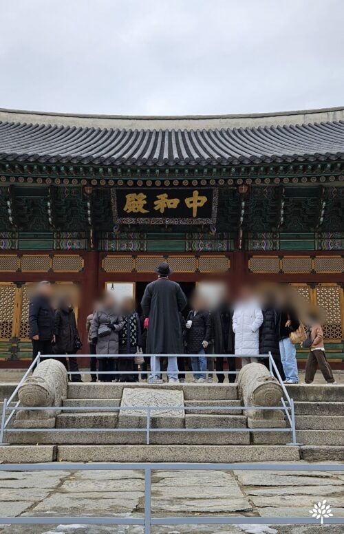토요일 오후, 역사활동가로 변신하는 직장인 P의 이중생활 썸네일 이미지